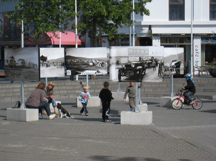 Ljósmyndasýningin Gamla Akureyri á Ráðhústorgi